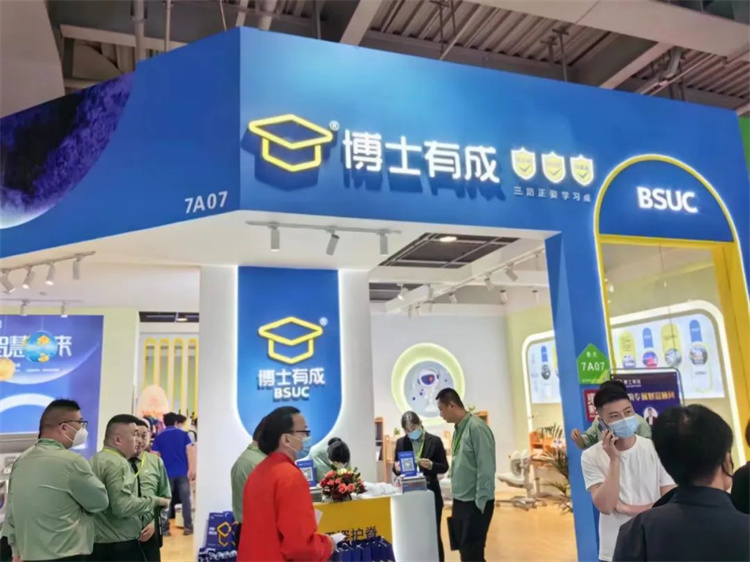 快猫成人短视频吸引了无数人驻足观看