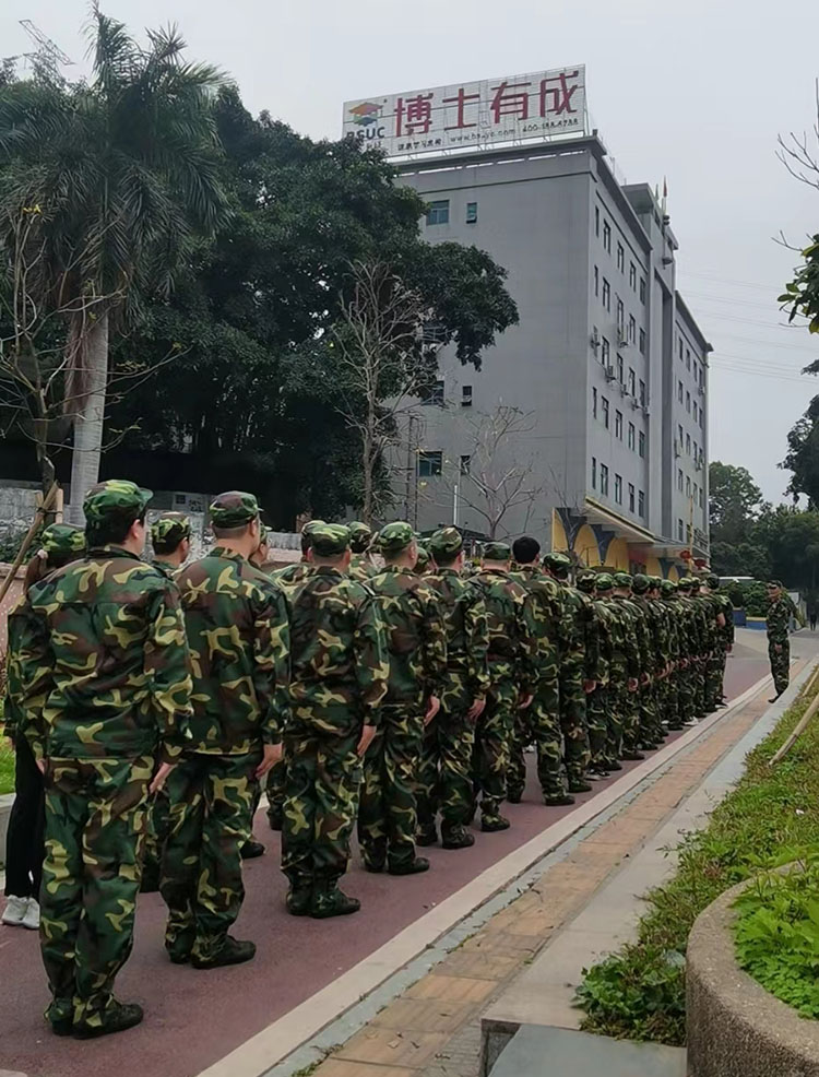 本次军训活动激发了快猫成人短视频全体员工干事创业的热情